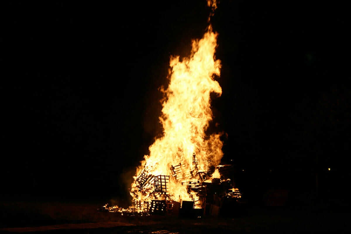 A photo of the bonfire